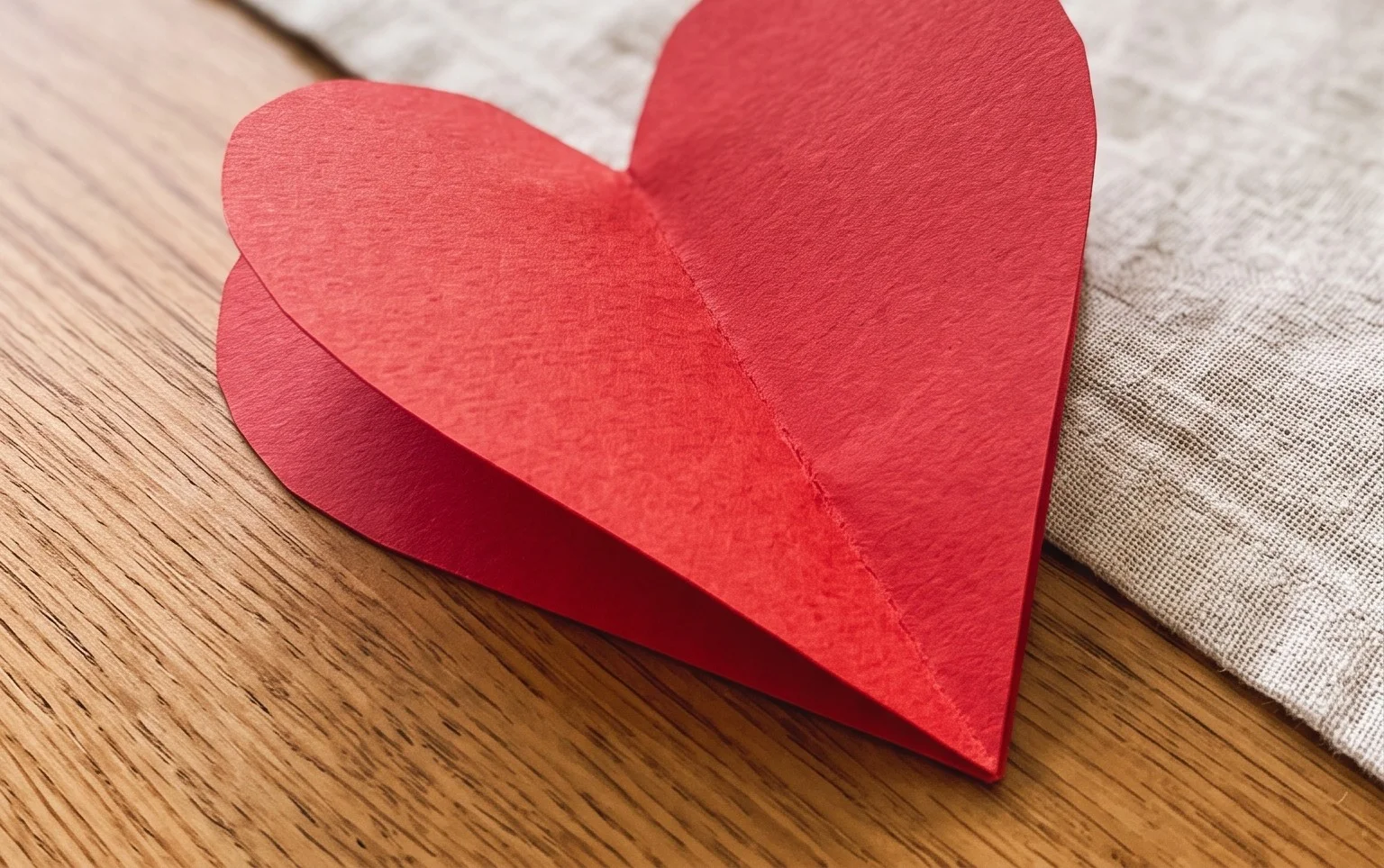 FREE template to make paper 3D heart for your Valentine